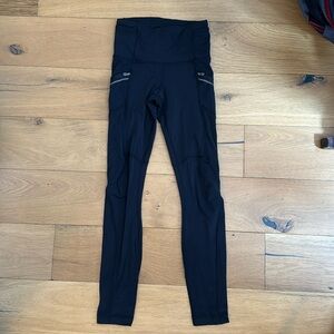 Black lululemon leggings